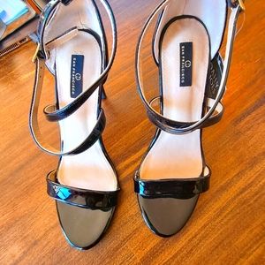 Cute freaking heel sandals